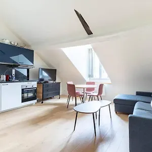 https://grands-boulevards-52-appartement-cosy-1br-4p-5g-75002.fr-paris.fr